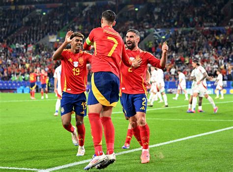 Spain v Italy LIVE: Result and reaction as Nico Williams skill .